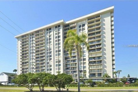 Copropriété à vendre à Clearwater, Floride: 2 chambres, 129.13 m2 № 1815361 - photo 1