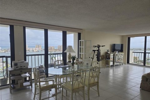 Copropriété à vendre à Clearwater, Floride: 2 chambres, 129.13 m2 № 1815361 - photo 8