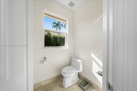 Casa en venta en Boca Raton, Florida, 5 dormitorios, 377.09 m2 № 1775810 - foto 24