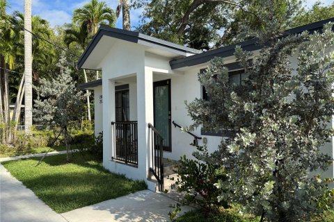 Commercial property in Florida City, Florida 200.67 sq.m. № 1875399 - photo 4