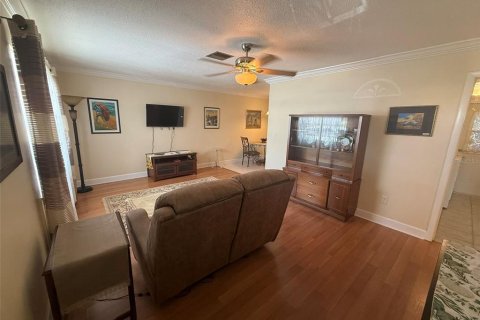 House in North Port, Florida 2 bedrooms, 84.73 sq.m. № 1880914 - photo 6