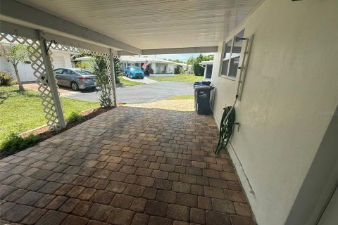 House in North Port, Florida 2 bedrooms, 84.73 sq.m. № 1880914 - photo 14