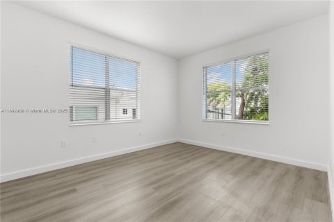 Copropriété à vendre à Miami Beach, Floride: 2 chambres, 86.49 m2 № 1945745 - photo 16