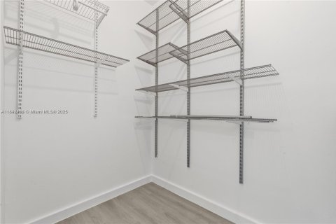 Copropriété à vendre à Miami Beach, Floride: 2 chambres, 86.49 m2 № 1945745 - photo 21