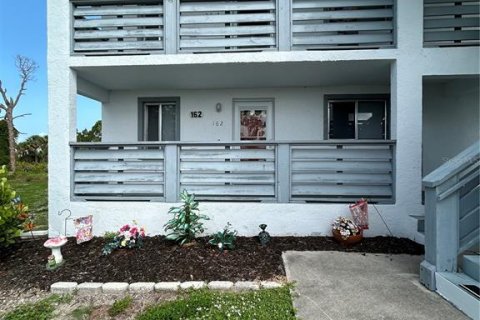 Condo in Englewood, Florida, 2 bedrooms № 2208909