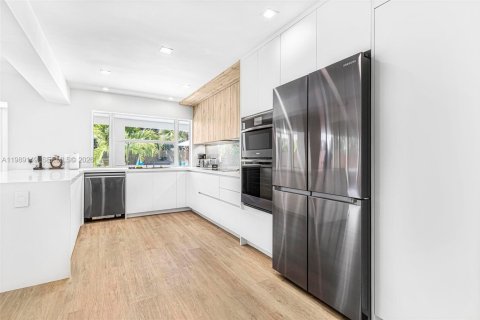 Villa ou maison à vendre à Cutler Bay, Floride: 6 chambres, 316.05 m2 № 2062643 - photo 20