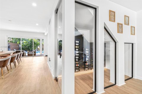 Villa ou maison à vendre à Cutler Bay, Floride: 6 chambres, 316.05 m2 № 2062643 - photo 11