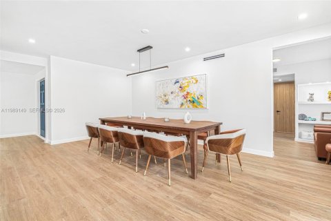 Villa ou maison à vendre à Cutler Bay, Floride: 6 chambres, 316.05 m2 № 2062643 - photo 15