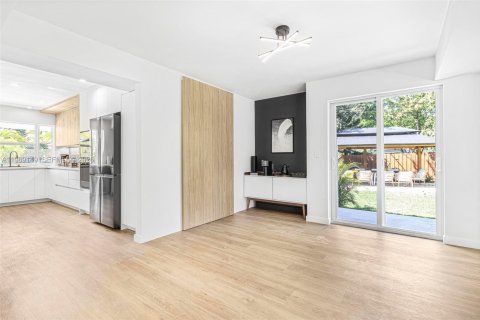 Villa ou maison à vendre à Cutler Bay, Floride: 6 chambres, 316.05 m2 № 2062643 - photo 14