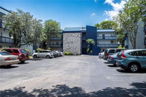 Copropriété à vendre à Margate, Floride: 2 chambres, 89 m2 № 1940219 - photo 1