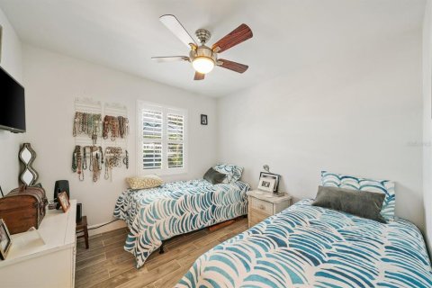 House in Tampa, Florida 3 bedrooms, 105.91 sq.m. № 2391202 - photo 17