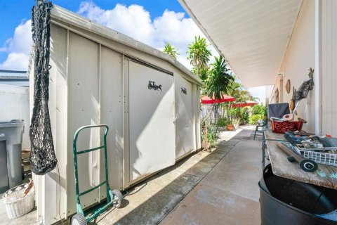 House in Tampa, Florida 3 bedrooms, 105.91 sq.m. № 2391202 - photo 28