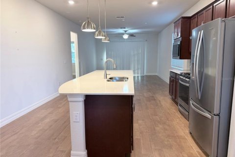 House in Land O' Lakes, Florida 2 bedrooms, 127.09 sq.m. № 2431110 - photo 5