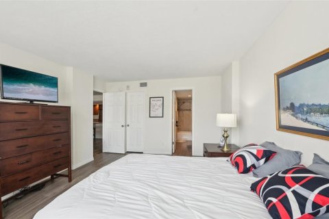 Condominio en venta en Sarasota, Florida, 1 dormitorio, 91.51 m2 № 1736445 - foto 20