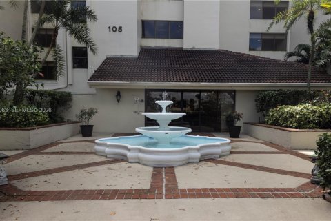 Condo in Oakland Park, Florida, 1 bedroom  № 2055825