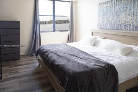 Condo in Oakland Park, Florida, 1 bedroom  № 2055825 - photo 7