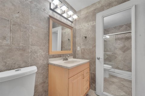 Copropriété à louer à Pompano Beach, Floride: 1 chambre, 75.53 m2 № 1976841 - photo 12