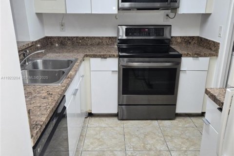 Copropriété à louer à Pompano Beach, Floride: 1 chambre, 75.53 m2 № 1976841 - photo 6