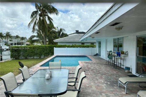 Casa en venta en North Miami Beach, Florida, 4 dormitorios, 224.73 m2 № 1812145 - foto 24