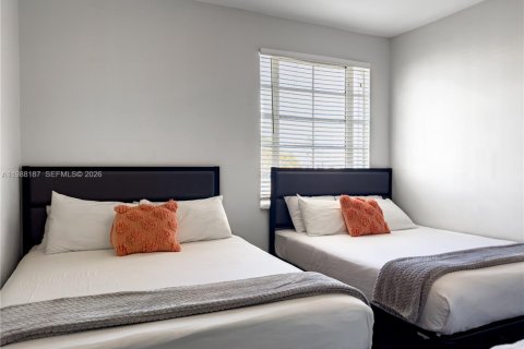 Condo in Miami Beach, Florida, 2 bedrooms  № 2053268 - photo 5