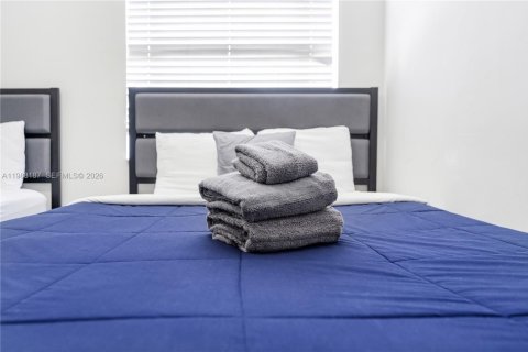 Condo in Miami Beach, Florida, 2 bedrooms  № 2053268 - photo 22