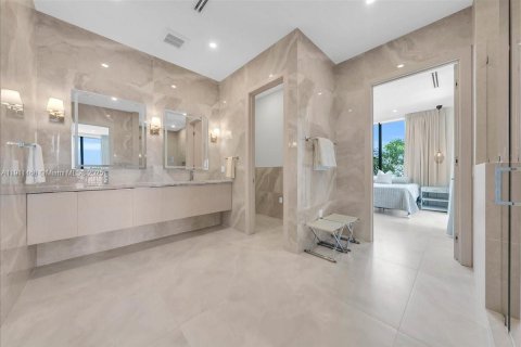 Купить виллу или дом в Марко-Айленд, Флорида 4 спальни, 492.94м2, № 1973598 - фото 12