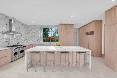 Купить виллу или дом в Марко-Айленд, Флорида 4 спальни, 492.94м2, № 1973598 - фото 6