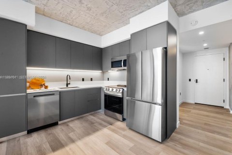 Apartamento en alquiler en Fort Lauderdale, Florida, 1 dormitorio, 58.81 m2 № 2047388 - foto 4