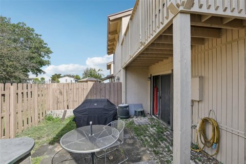 Touwnhouse à vendre à Davie, Floride: 2 chambres, 114.27 m2 № 2028066 - photo 14