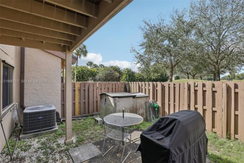 Touwnhouse à vendre à Davie, Floride: 2 chambres, 114.27 m2 № 2028066 - photo 16