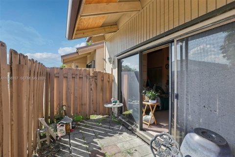 Touwnhouse à vendre à Davie, Floride: 2 chambres, 114.27 m2 № 2028066 - photo 28