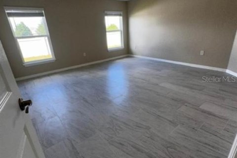 Villa ou maison à vendre à Haines City, Floride: 4 chambres, 157.75 m2 № 2429650 - photo 8