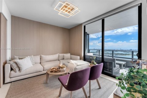 Condominio en alquiler en Miami, Florida, 3 dormitorios, 114.27 m2 № 1980736 - foto 10