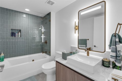 Condominio en alquiler en Miami, Florida, 3 dormitorios, 114.27 m2 № 1980736 - foto 20