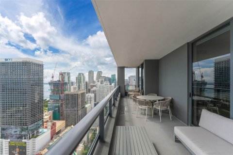 Condominio en alquiler en Miami, Florida, 3 dormitorios, 114.27 m2 № 1980736 - foto 26