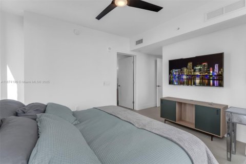 Condominio en alquiler en Miami, Florida, 3 dormitorios, 114.27 m2 № 1980736 - foto 18