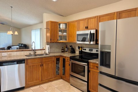 House in West Palm Beach, Florida 2 bedrooms, 110.46 sq.m. № 2261691 - photo 6