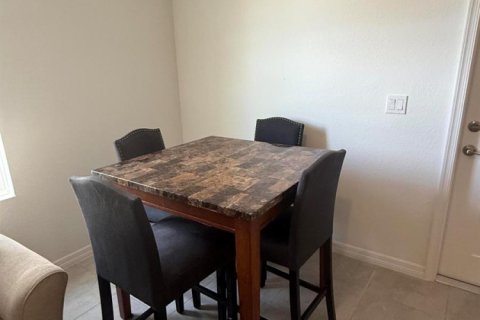 Commercial property in Port St. Lucie, Florida 1 bedroom, 51.1 sq.m. № 2177042 - photo 6