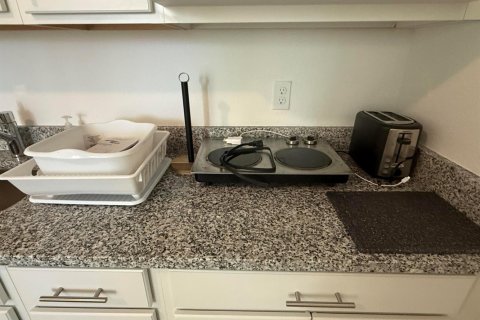 Commercial property in Port St. Lucie, Florida 1 bedroom, 51.1 sq.m. № 2177042 - photo 3