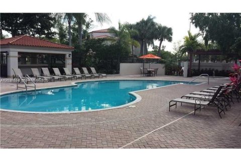 Condo in Sunrise, Florida, 1 bedroom  № 2088395 - photo 23