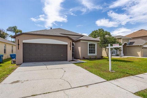 Villa ou maison à vendre à Land O' Lakes, Floride: 3 chambres, 123.56 m2 № 2334224 - photo 2