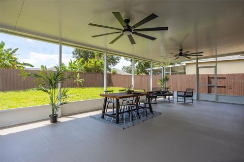 Villa ou maison à vendre à Land O' Lakes, Floride: 3 chambres, 123.56 m2 № 2334224 - photo 23