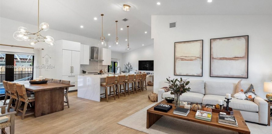 Дом в Майами, Флорида 3 спальни, 179.39м2 № 1937279