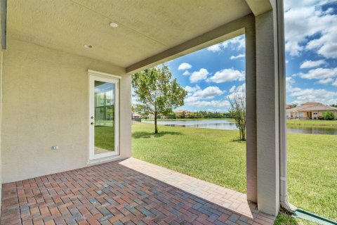 House in Wellington, Florida 4 bedrooms, 266.91 sq.m. № 2176741 - photo 11