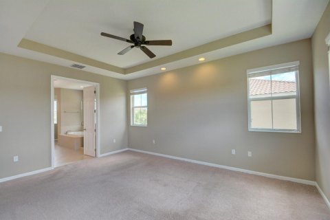 House in Wellington, Florida 4 bedrooms, 266.91 sq.m. № 2176741 - photo 14