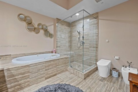 Снять в аренду кондоминиум в Санни-Айлс-Бич, Флорида 2 спальни, 171.59м2, № 2058029 - фото 6