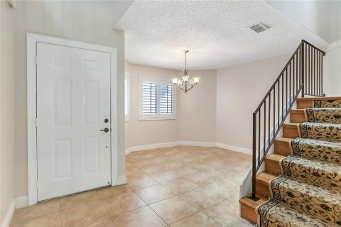 Condo in Altamonte Springs, Florida, 3 bedrooms № 2322677 - photo 4