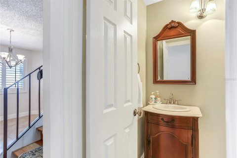 Condo in Altamonte Springs, Florida, 3 bedrooms № 2322677 - photo 6