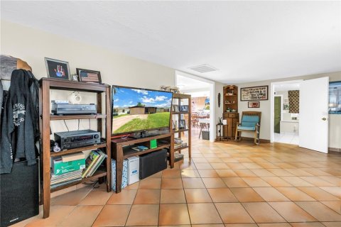 Villa ou maison à vendre à Holiday, Floride: 5 chambres, 187.29 m2 № 1806874 - photo 14