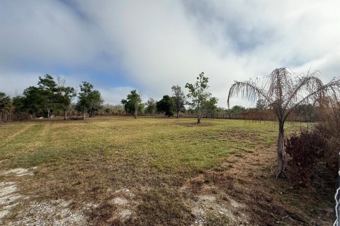 Propiedad comercial en venta en Okeechobee, Florida № 2146123 - foto 5